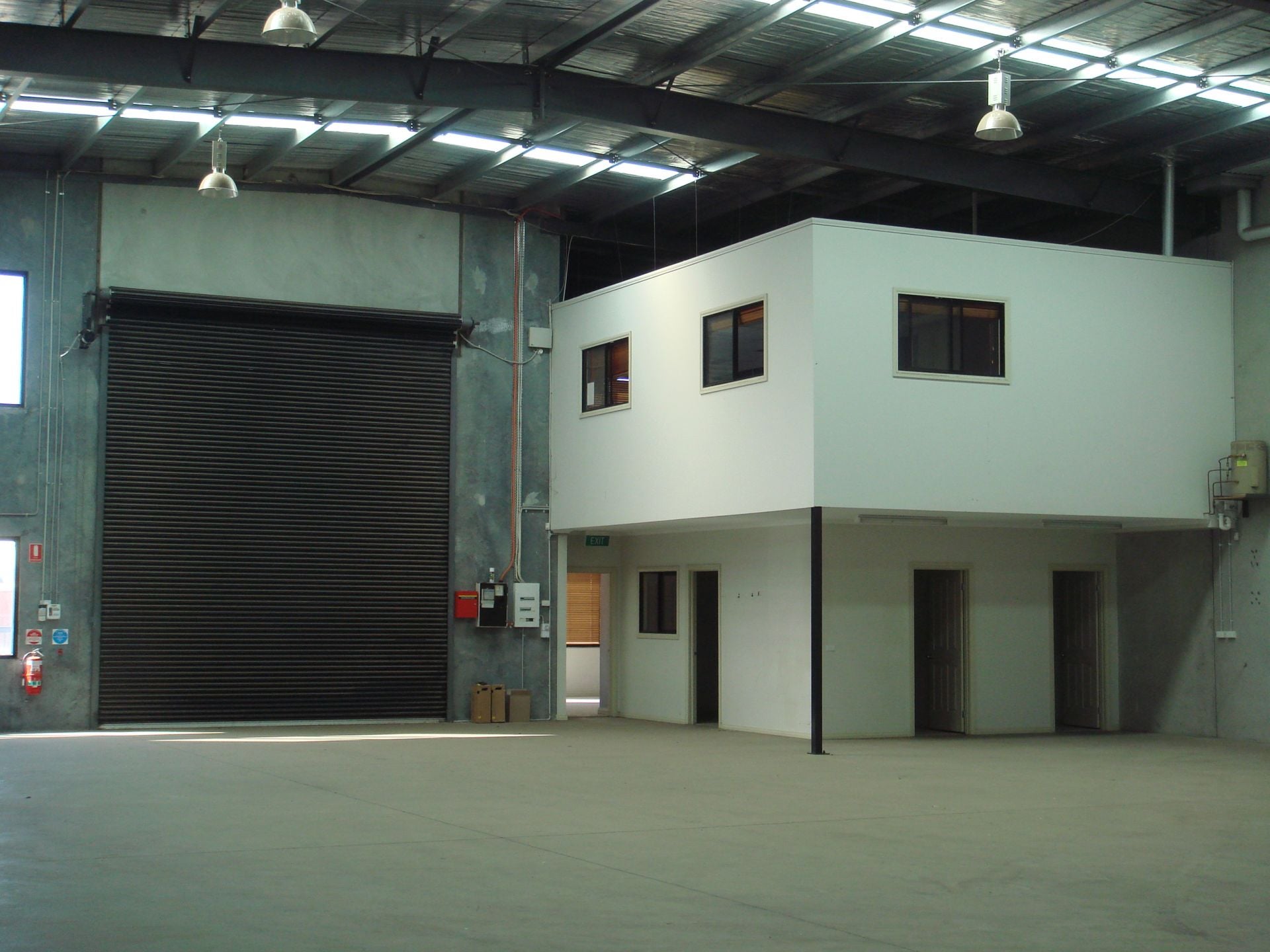 MODERN FACTORY/WAREHOUSE WITH EVERYTHING