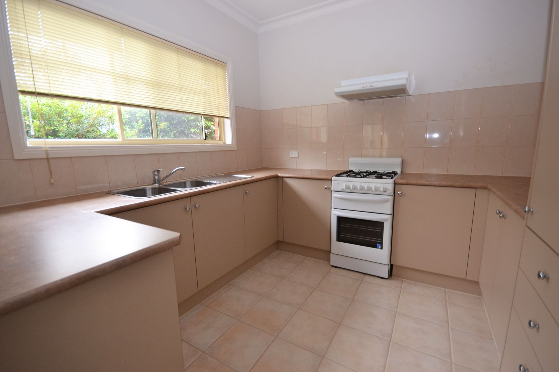 A PROPERTY TO CATCH YOUR EYE