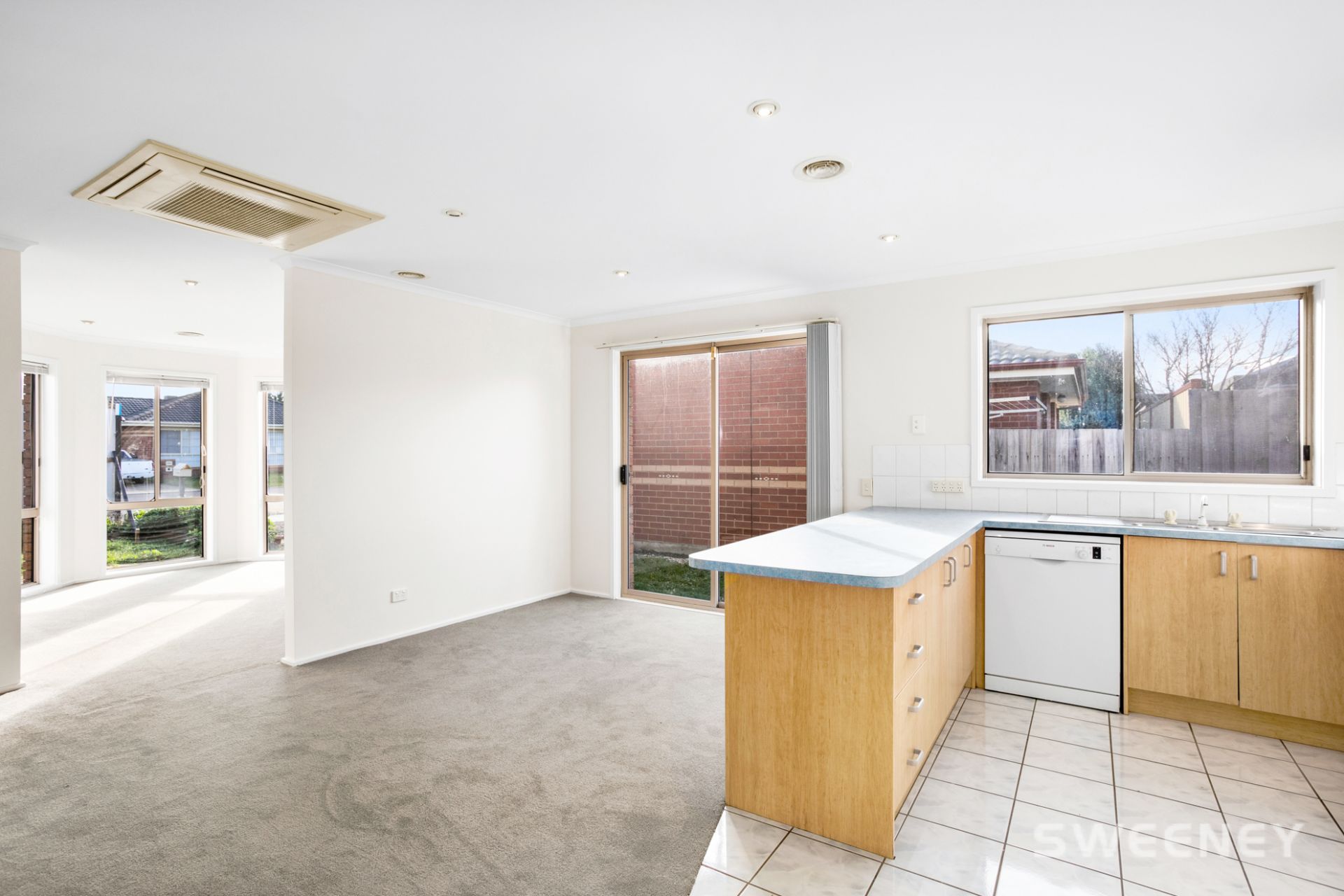 1 Plenty Court, Altona Meadows - Thumbnail 6