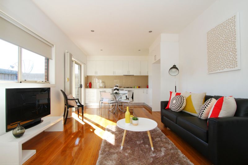 3/7 Lane Crescent, Reservoir