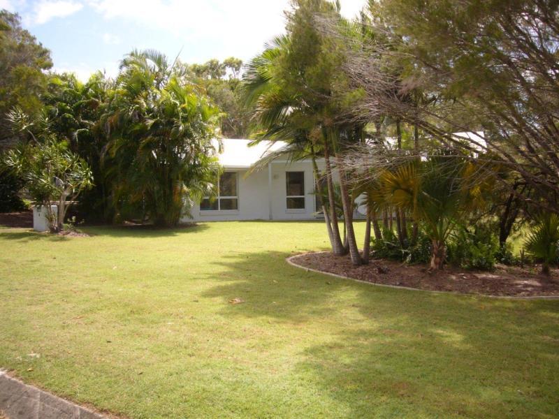 2 Naturi Street NOOSA HEADS QLD, Noosa Heads - Thumbnail 4