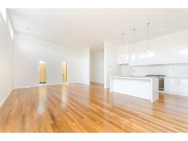 1/10 Callistemon Court OCEAN GROVE VIC, Ocean Grove - Thumbnail 3