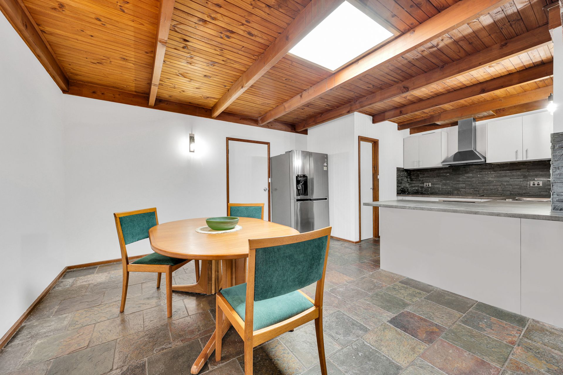 4 BEDDER WITH INGROUND POOL