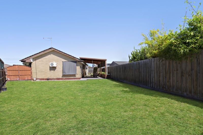 9 Begonia Court, Lalor