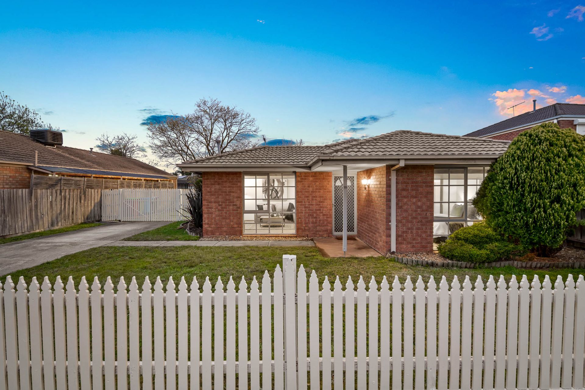 33 Godwin Avenue, Narre Warren OBrien Real Estate