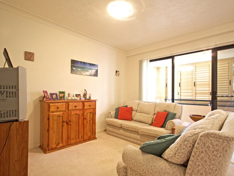 6/33 Dixon Street COOLANGATTA QLD, Coolangatta - Thumbnail 3