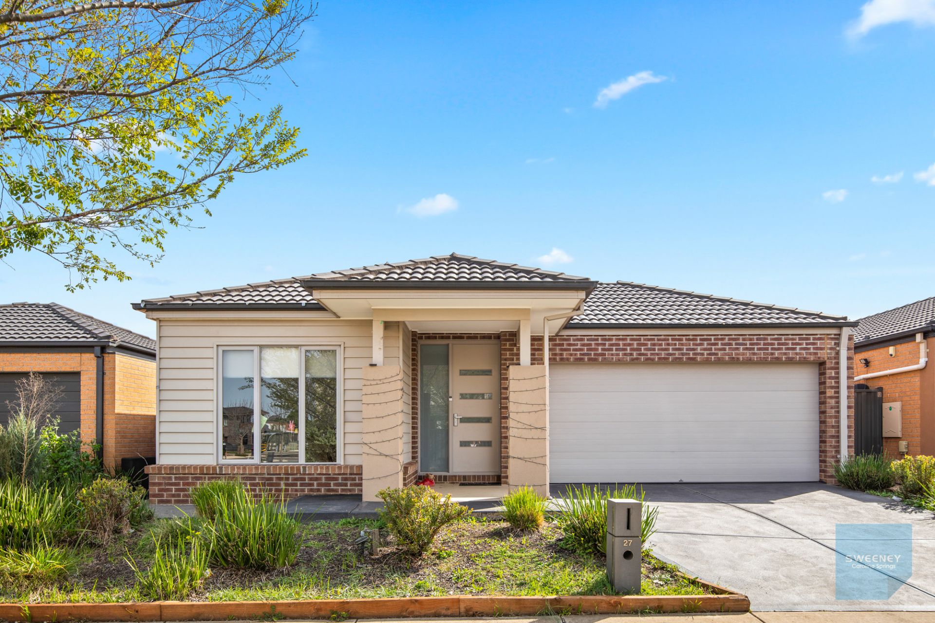 27 Aria Boulevard, Fraser Rise - Thumbnail 2
