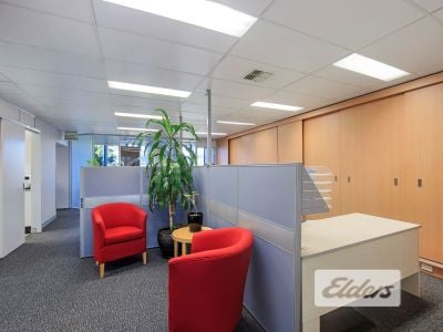 FUNCTIONAL INNER CITY OFFICE | 5 CAR PARKS!