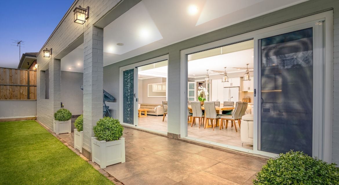 Colebee 23 Coronato Parade