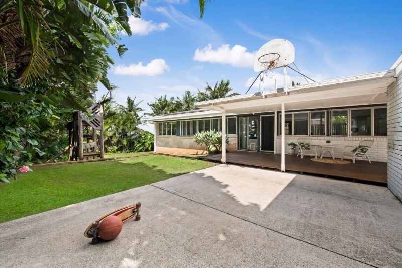 6 Canmaroo Avenue Nambour QLD, Nambour - Thumbnail 2