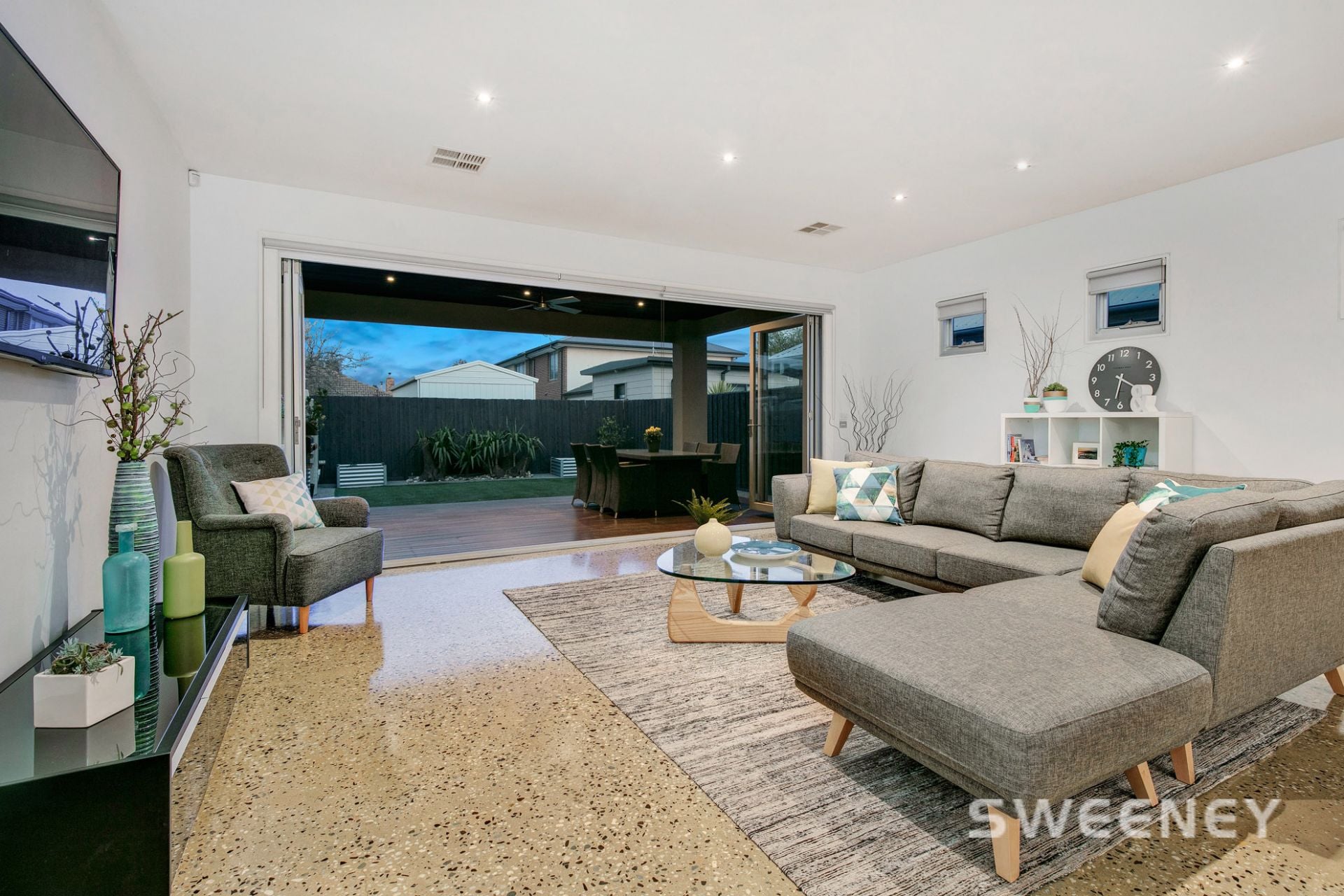 16 Delphin Avenue, Altona North - Thumbnail 3