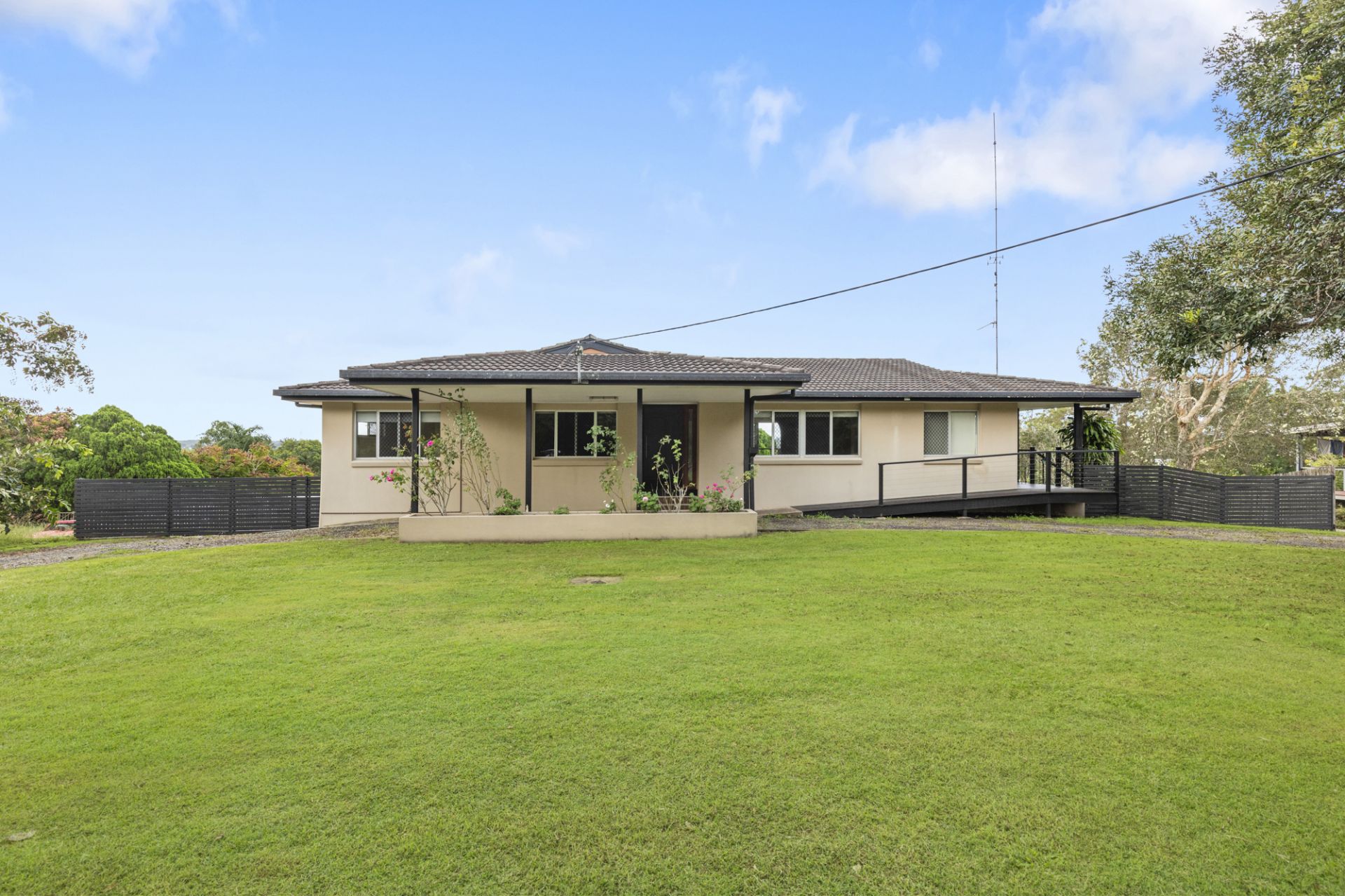 49 Watson Road, Southside - Thumbnail 4