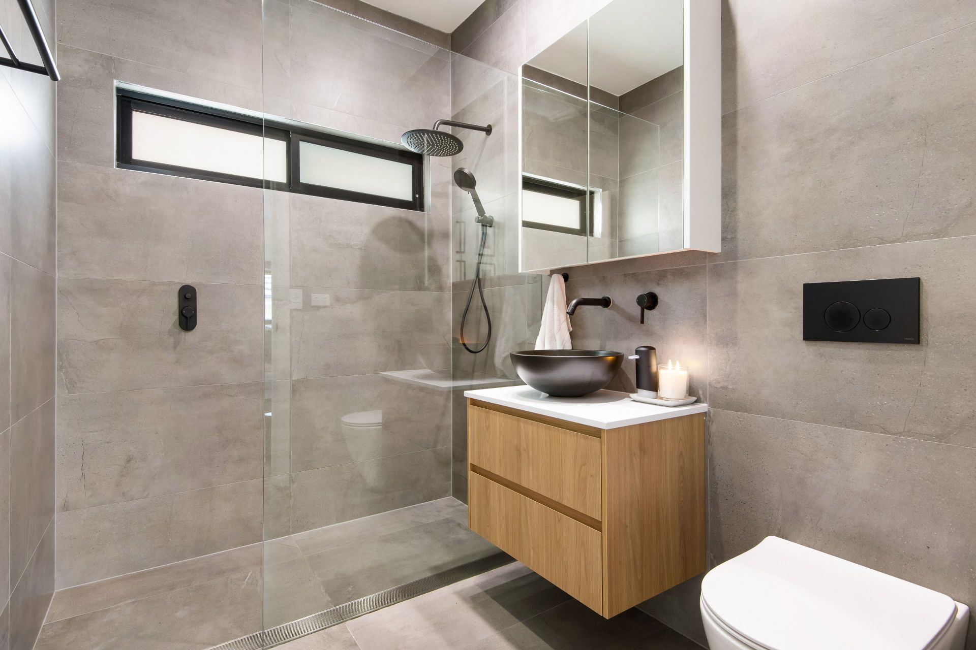 10 Farnham Avenue, ROSELANDS, Roselands - Thumbnail 6