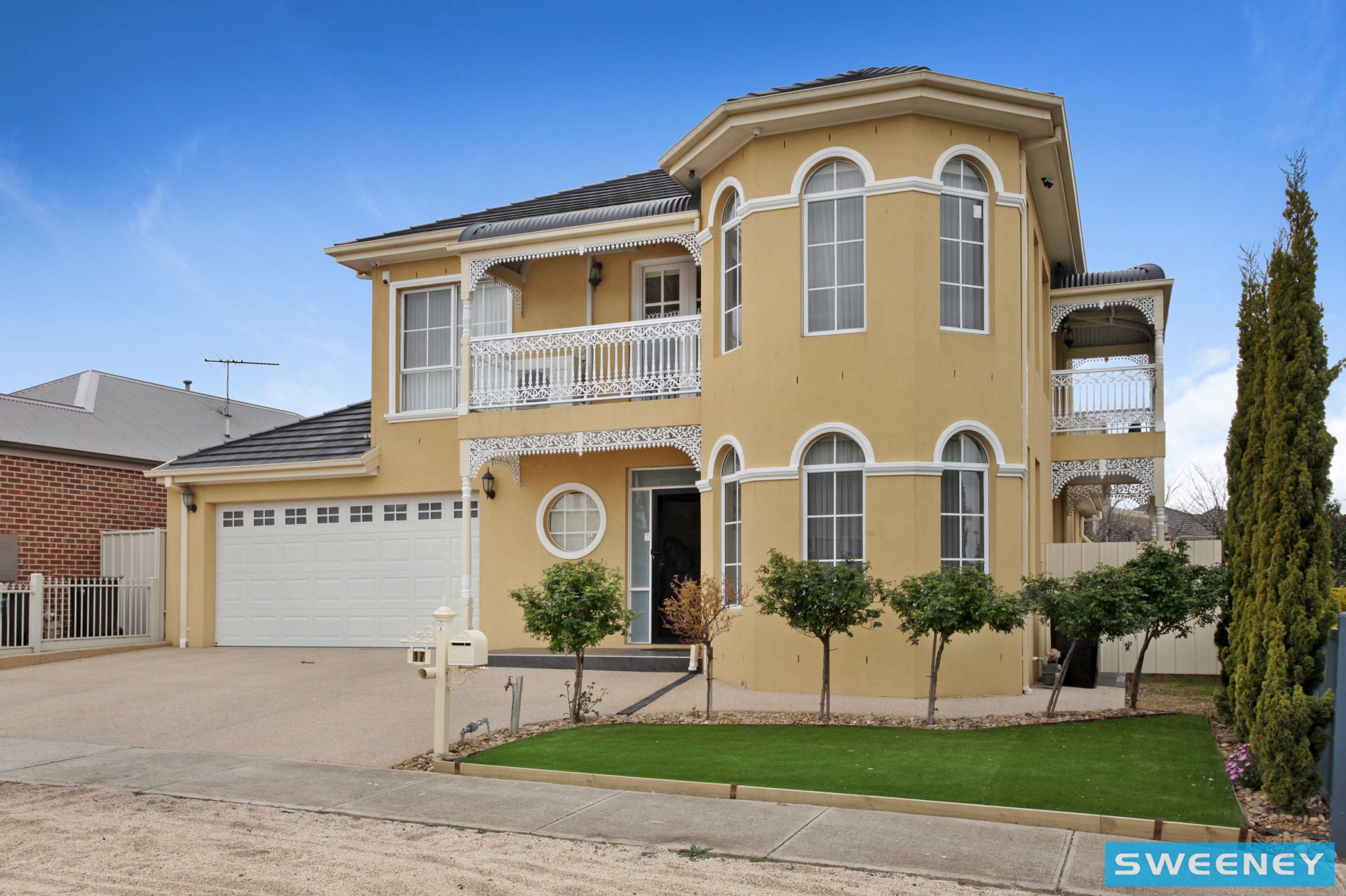 17 Hawksbury Green, Caroline Springs - Thumbnail 2