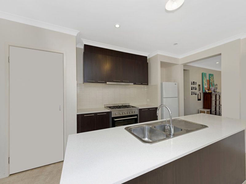 20 Tuross Crescent SOUTH MORANG, South Morang - Thumbnail 7