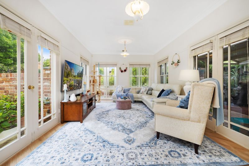 Real Estate For Sale 32 McClelland Avenue Nicholls , ACT