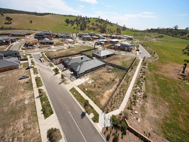 20 Birdseye Circuit SOUTH MORANG, South Morang - Thumbnail 6