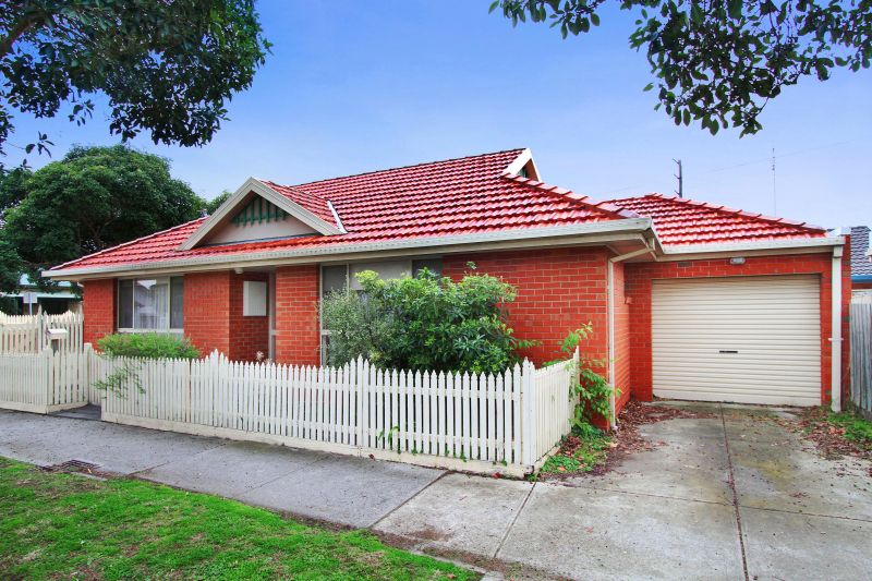 5 Stewart Street, Reservoir