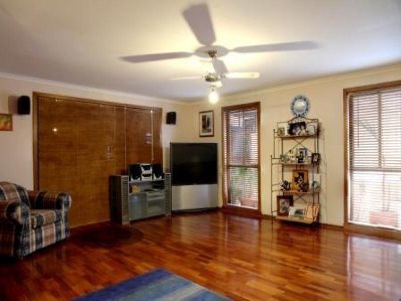34 Philip Street, Altona Meadows - Thumbnail 4