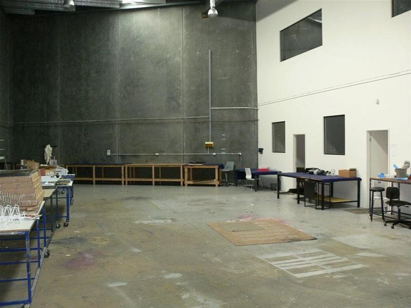 AS NEW HIGH CLEARANCE OFFICE/WAREHOUSE