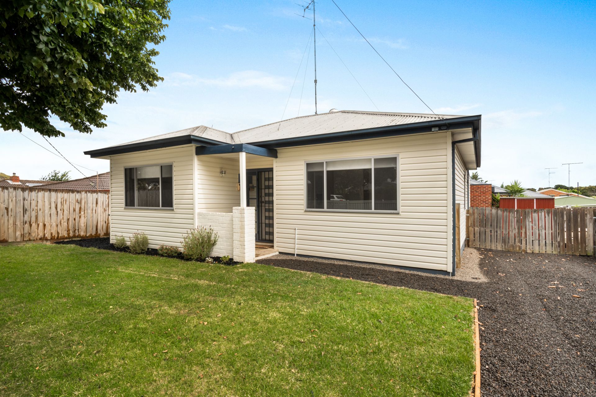 1/60 High Street, Drysdale Neville Richards Real Estate