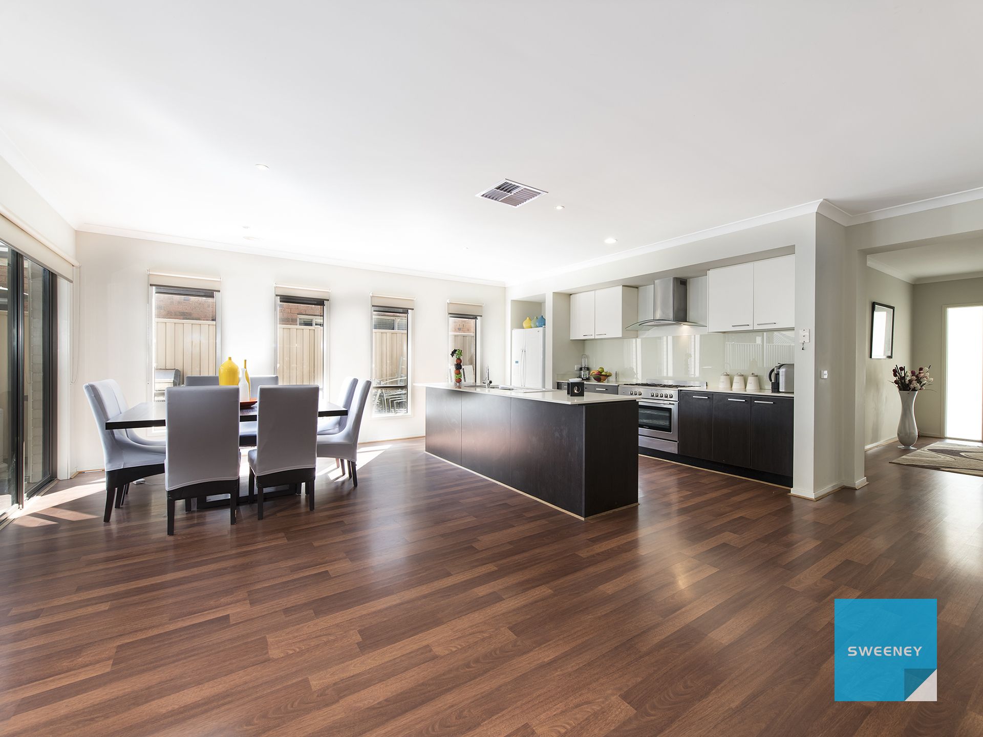 29 Forest Glade Way, Caroline Springs - Thumbnail 5