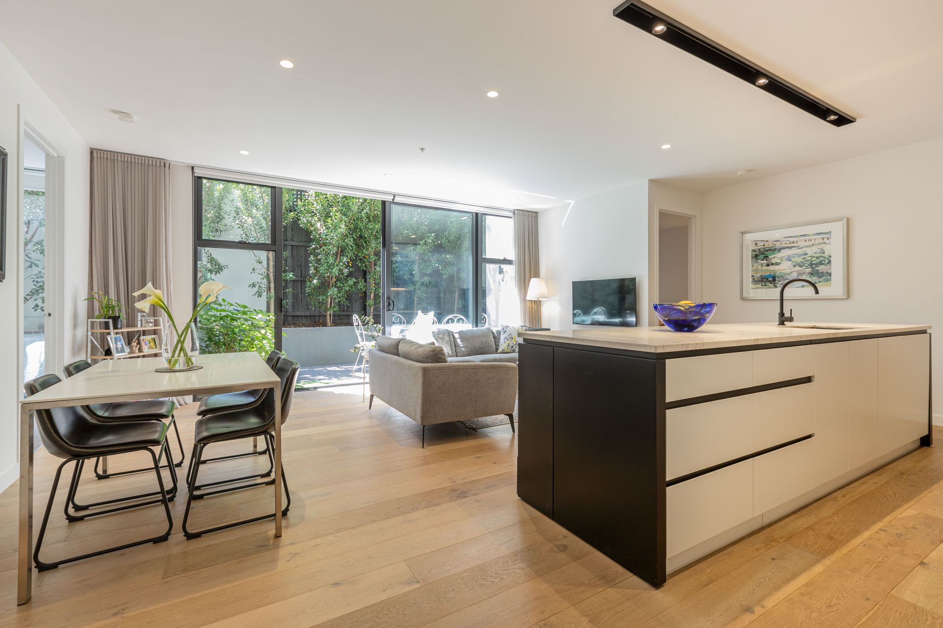 Kay & Burton 4/70 Wattletree Road, Armadale