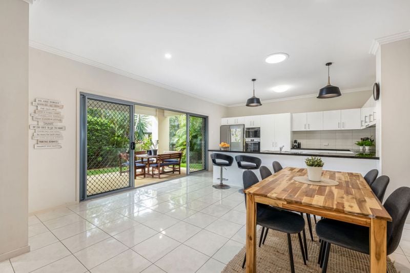117 The Avenue Peregian Springs QLD, Peregian Springs - Thumbnail 2