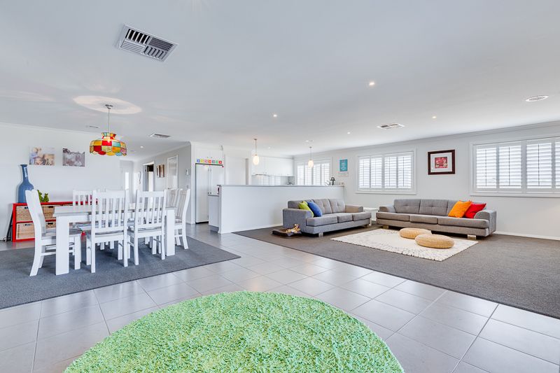 13 Lindsay Avenue, Bacchus Marsh - Thumbnail 4
