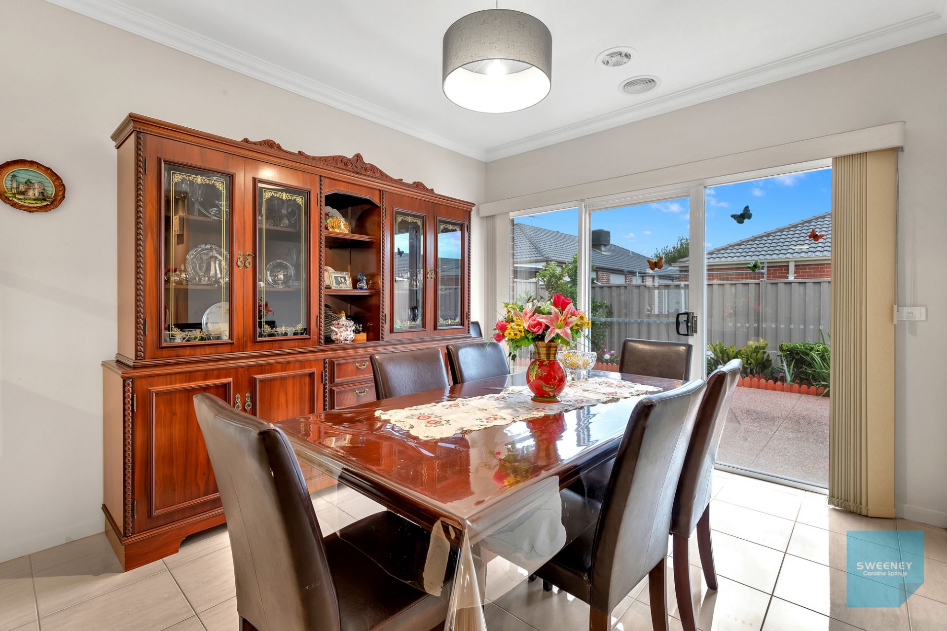 12 Mount Way, Caroline Springs - Thumbnail 4