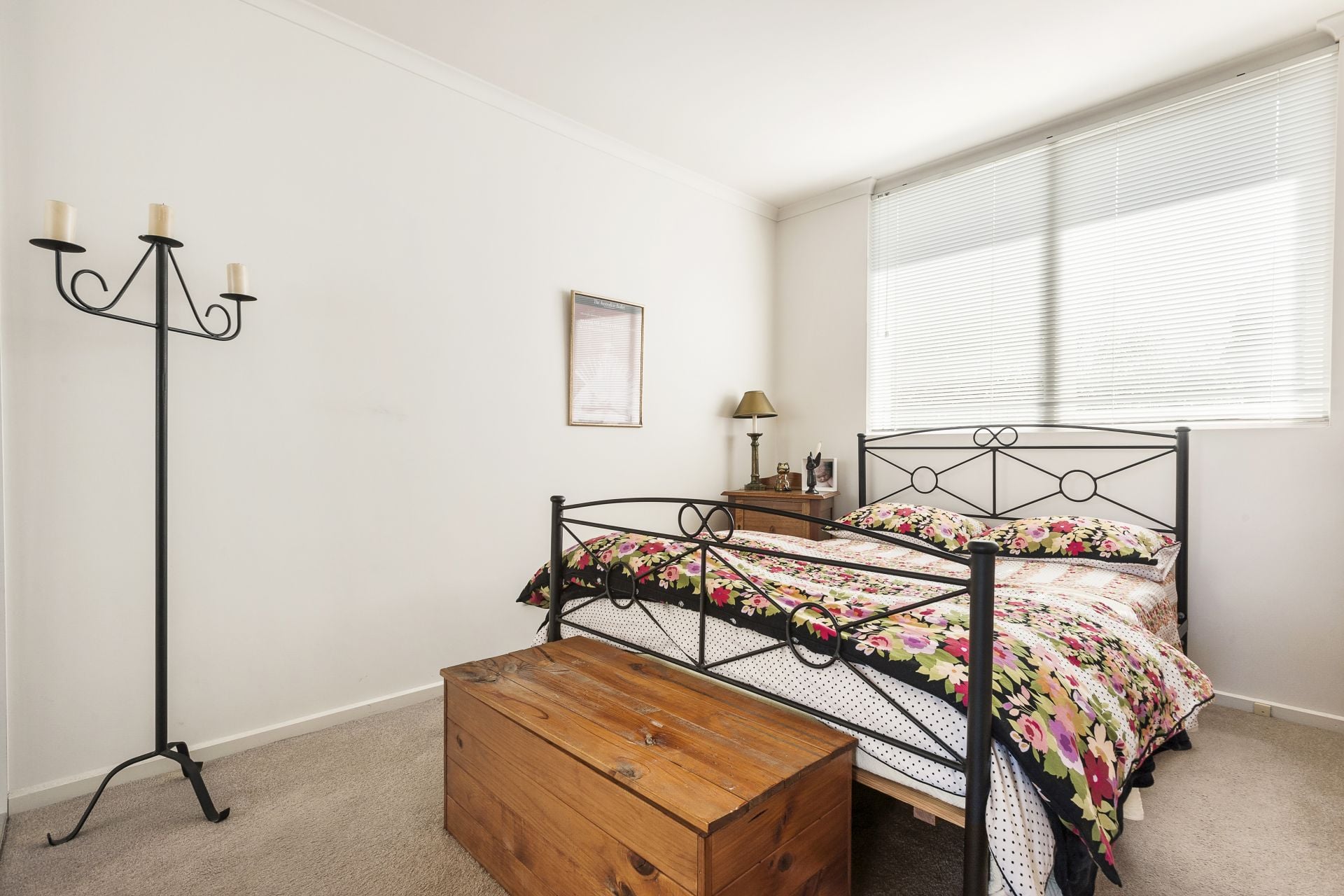 Secure Modern Apartment moments from Pender's Park