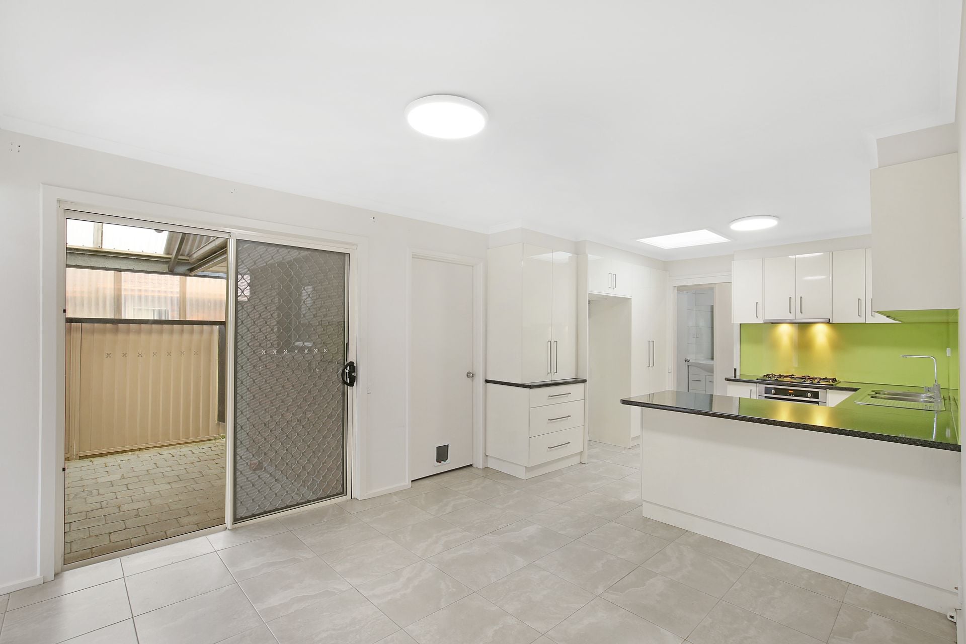 BEAUTIFUL FAMILY HOME IN LALOR