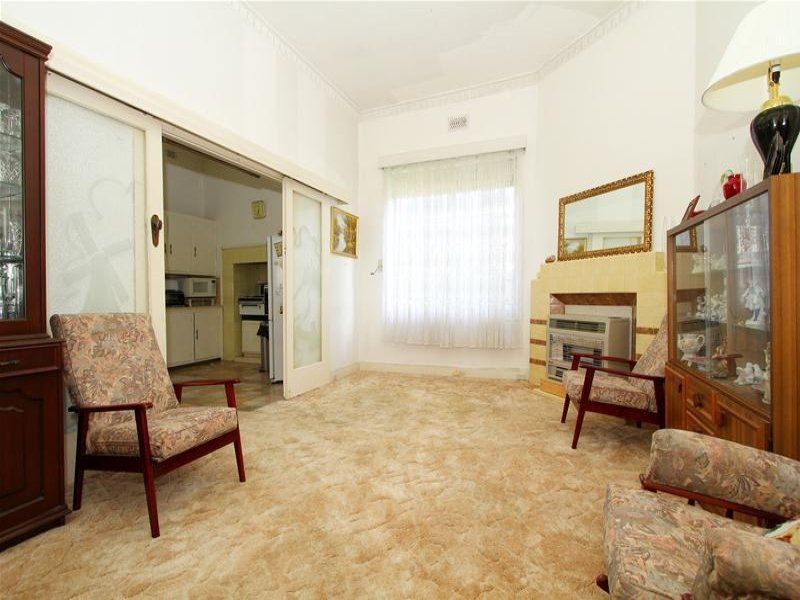 6 MONTH LEASE