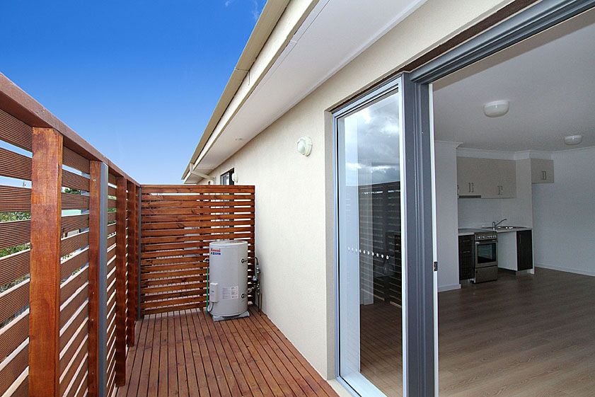 Bright & Modern 1st Floor Apartment
