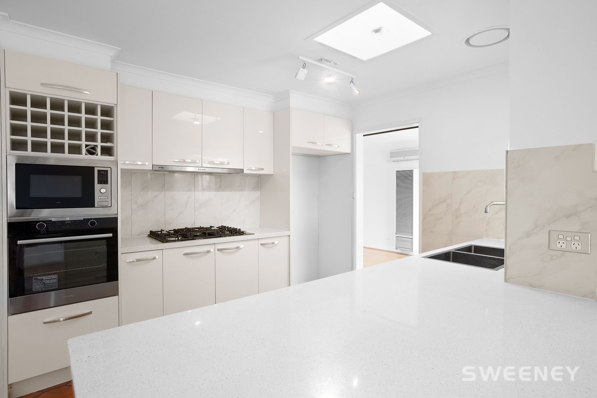 7 Dickenson Street, Altona Meadows - Thumbnail 4