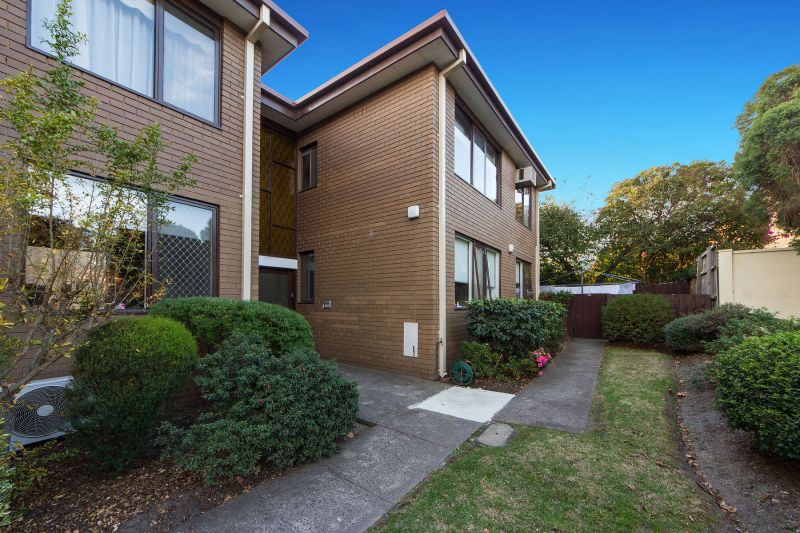 10/41 Allison Road, Elsternwick - Thumbnail 2