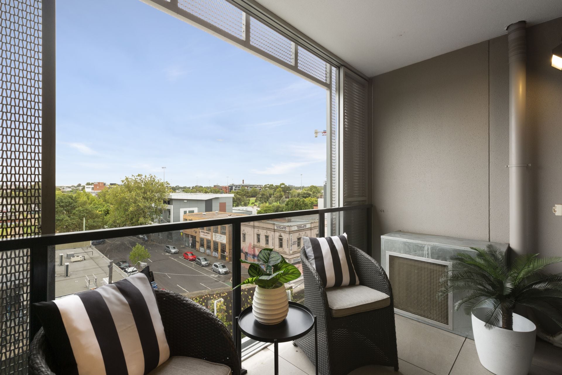 Inner-city boutique living