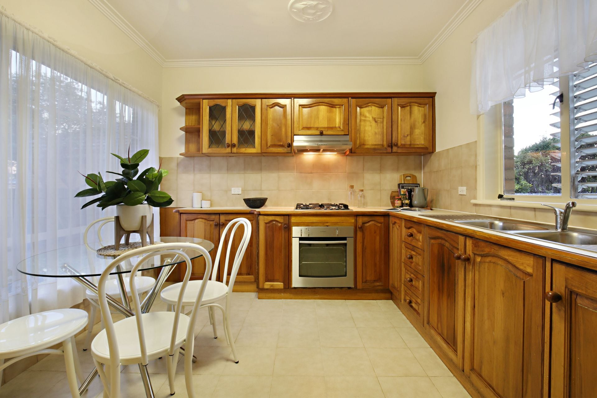 Classically Spacious, Solid And So Well Situated