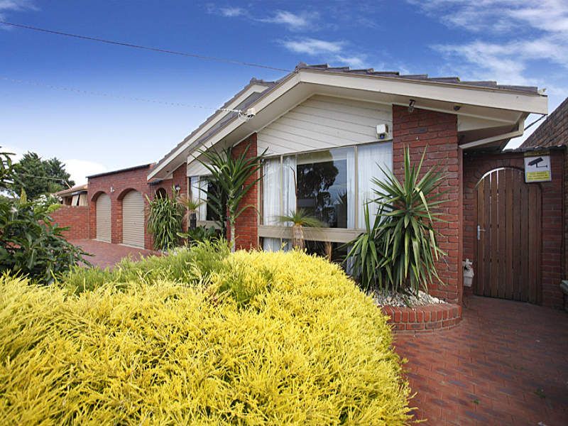 22 Polly Woodside Drive, Altona Meadows - Thumbnail 2