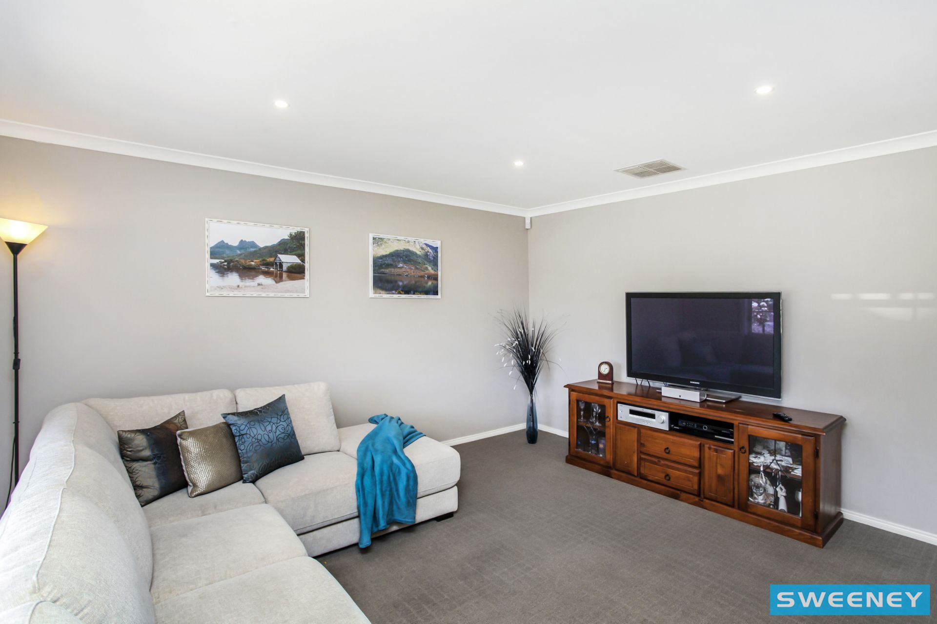 15 Bramshaw Crescent, Hillside - Thumbnail 5