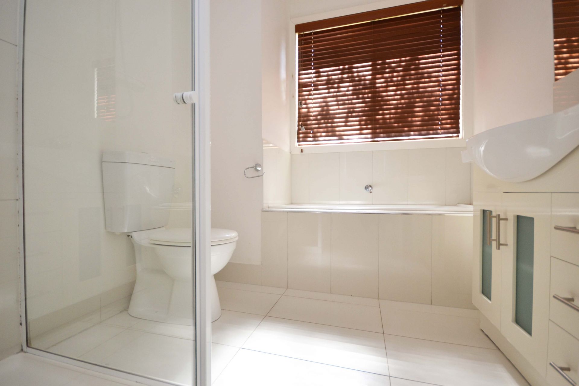 LIGHT BRIGHT AND SPACIOUS
