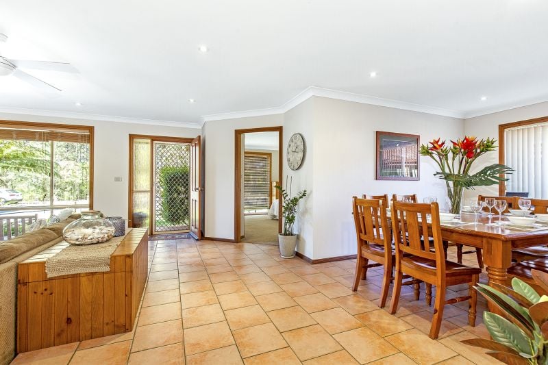 61 River Road, Lake Tabourie - Thumbnail 3