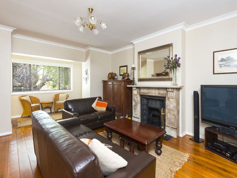 1/110 Kurraba Road NEUTRAL BAY NSW, Bay - Thumbnail 2