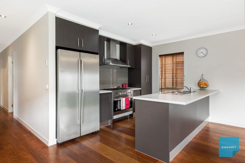 7 Keats Way, Fraser Rise - Thumbnail 4