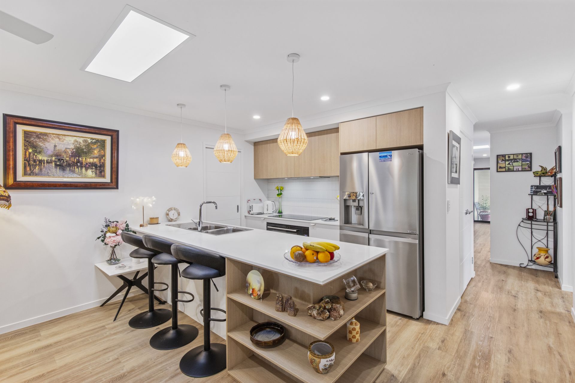 17 Commander Court, Jones Hill - Thumbnail 3