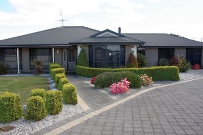 5
 
 
 
  
 
 
 2
 
 
 
  
 
 
 2
 
 
 
 
 
 
 
 11 Gull Court, Shearwater TAS 7307, Shearwater - Thumbnail 5