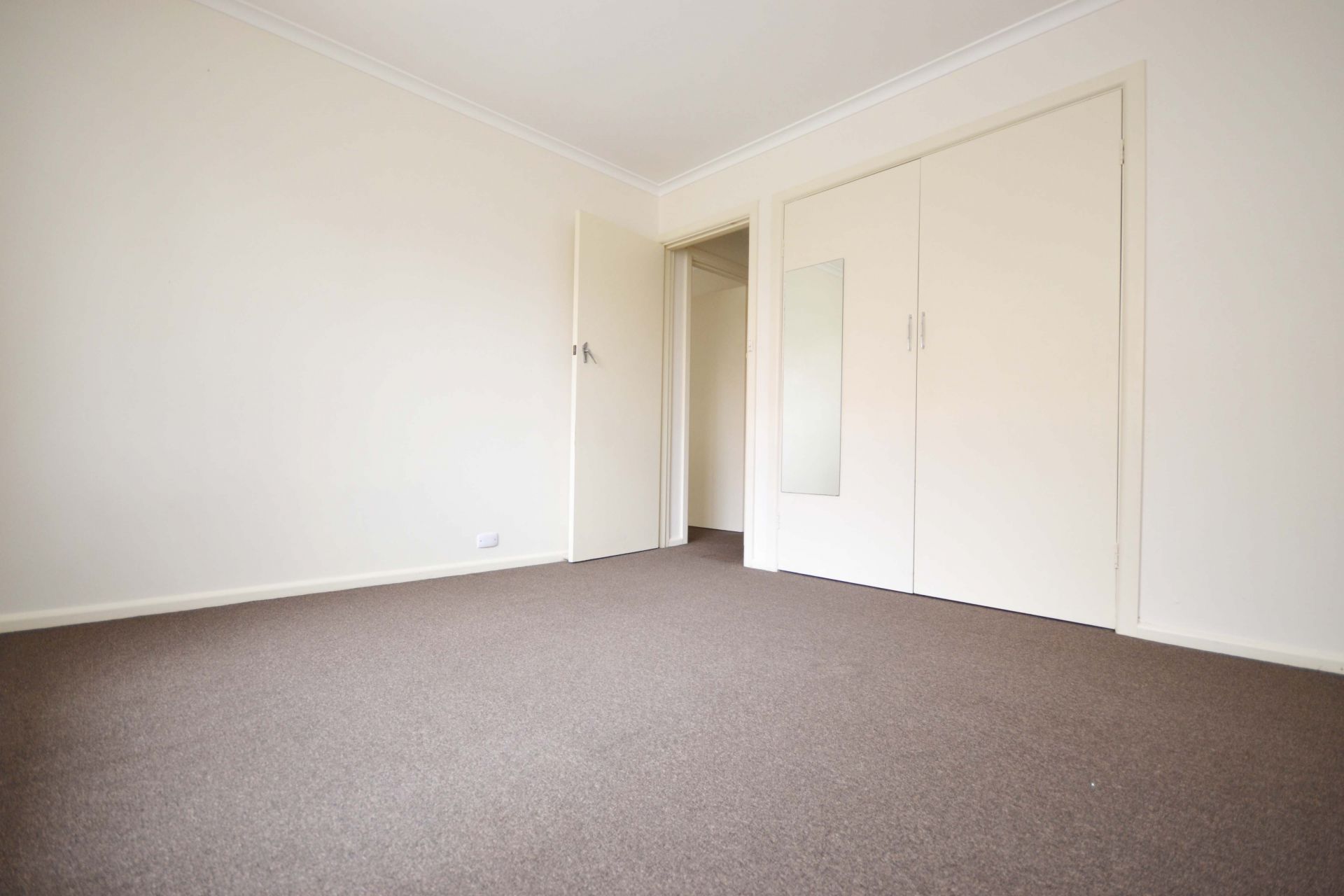 LIGHT BRIGHT AND SPACIOUS
