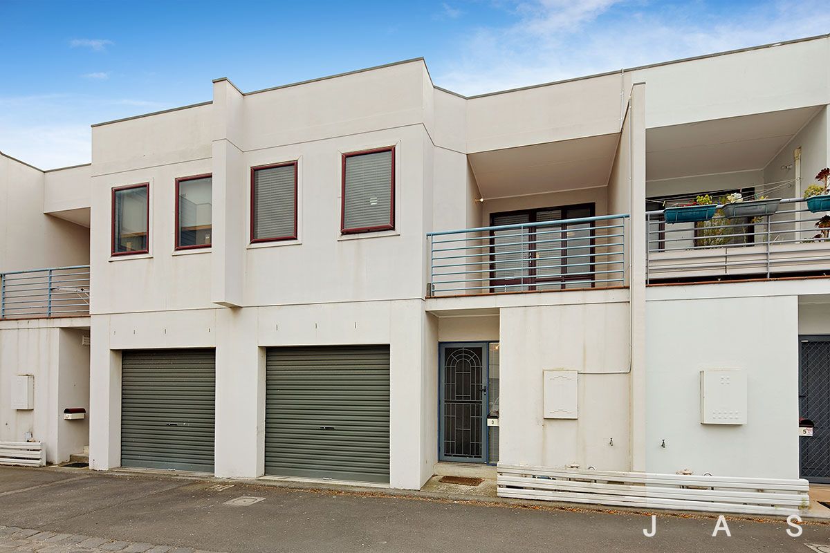 3 Lincoln Mews Kensington VIC, Kensington - Thumbnail 2