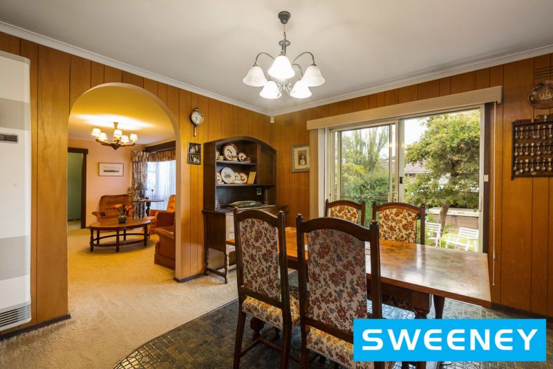 12 McIntyre Drive, Altona - Thumbnail 8