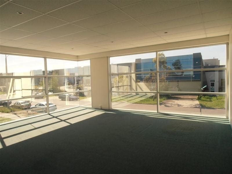 OFFICE/WAREHOUSE WITH MODERN LOOKS